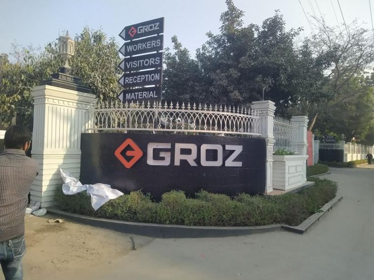 Signage manufacturing and branding work by CADMAP for businesses in Naraina