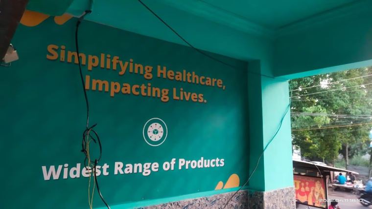 Large wall branding for a retail store – CADMAP, Delhi